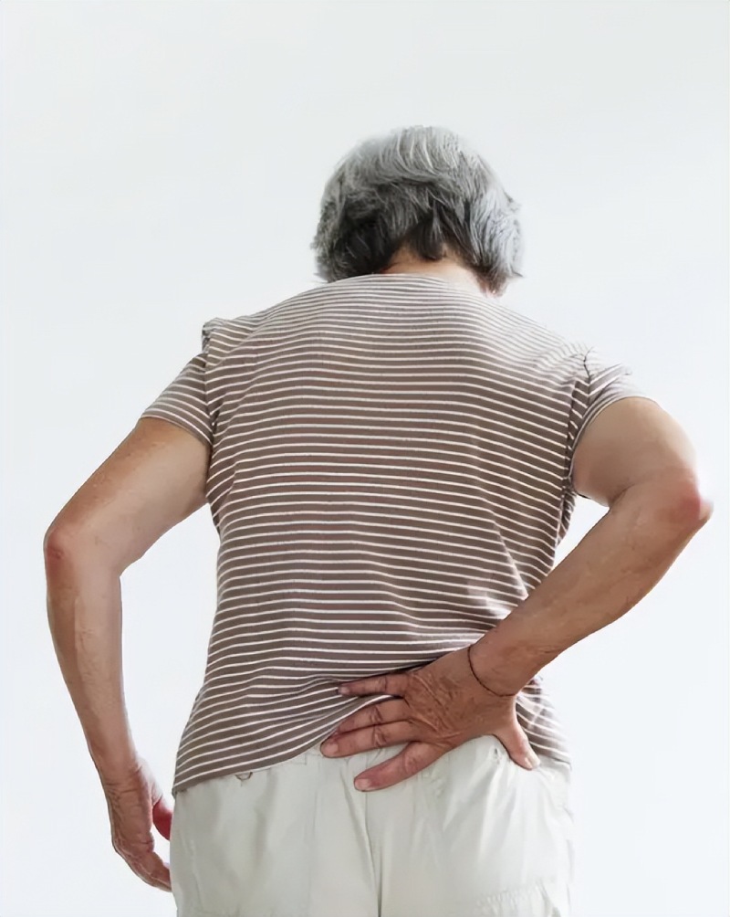 看舌底 查痛点 自测身体瘀血