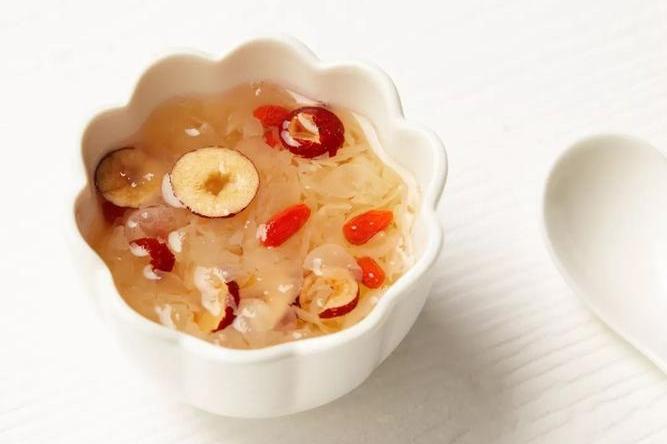 熬银耳羹五大关键